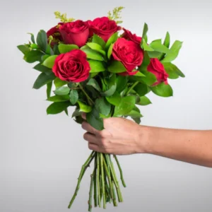 Buquê de 12 Rosas Vermelhas