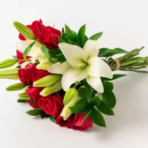 Buquê de Lírios e Rosas Vermelhas