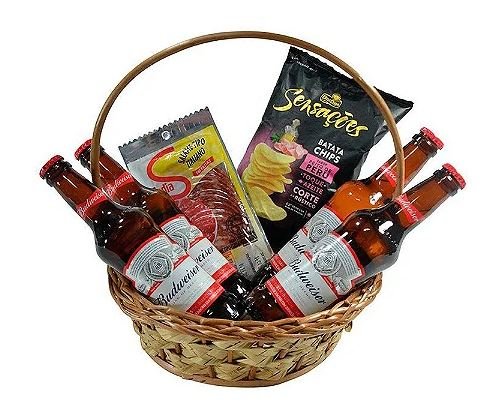 Cestas Petiscos e Budweiser