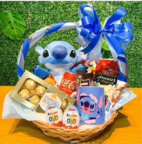 Cesta especial de chocolate com pelúcia lilo stitch