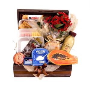 Baú De Café Da Manhã Com Flor